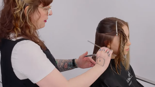 Wie man einen Bob-Haarschnitt schneidet | Schritt-für-Schritt-Tutorial