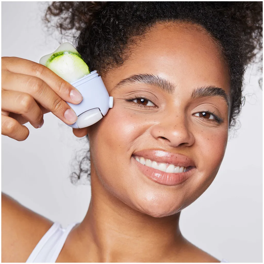 Fleeky Ice Cube Roller