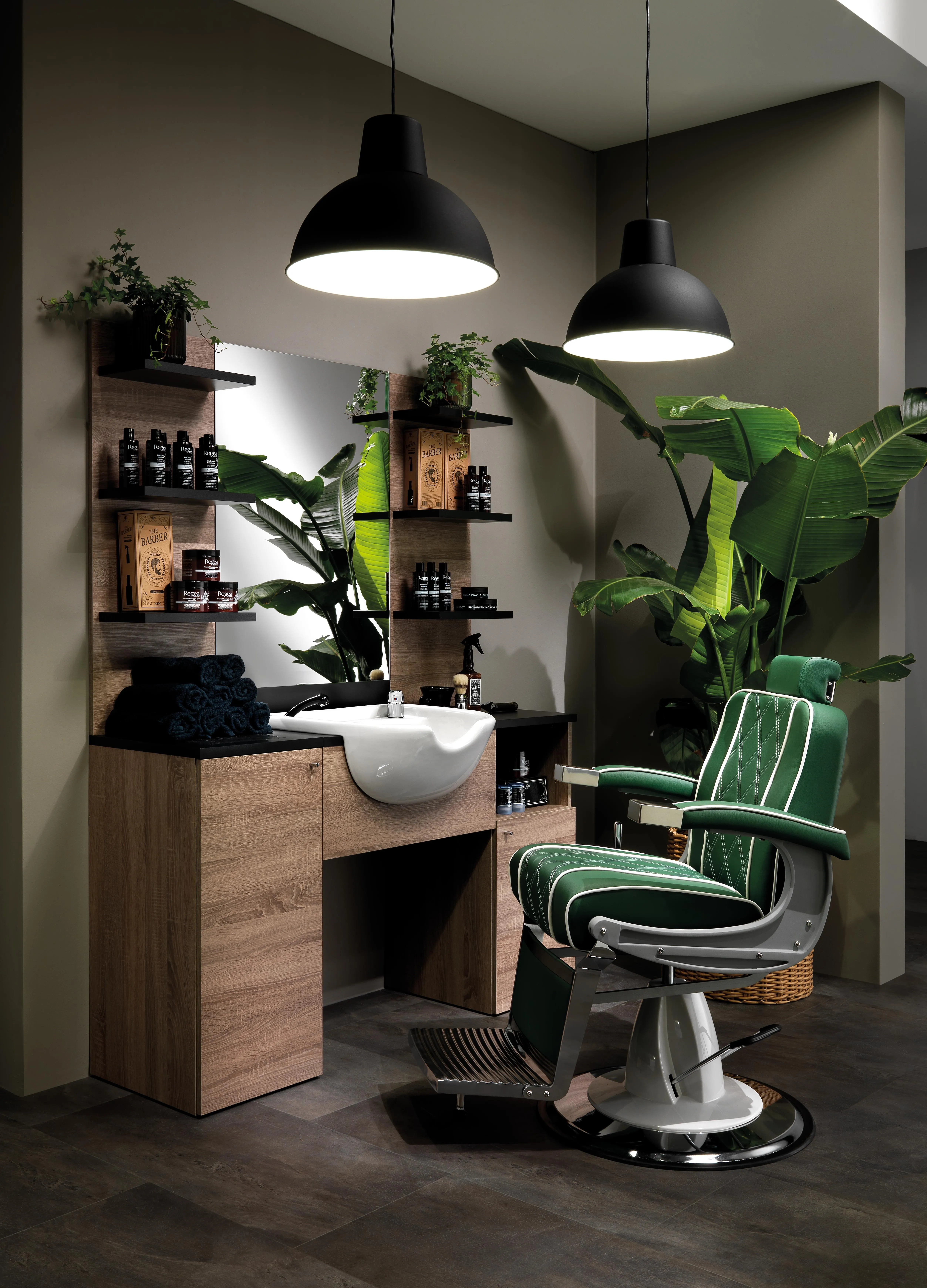 Xanitalia Hair Granada Grün Barbersessel